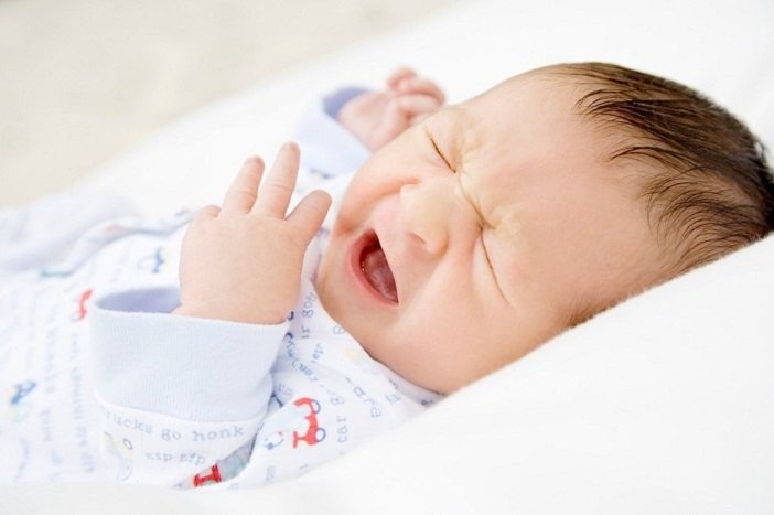 Cách hạ sốt cho trẻ sơ sinh lâu ngày không khỏi